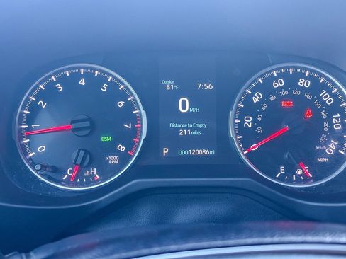 Certified 2020 Toyota RAV4 XLE Premium image 27