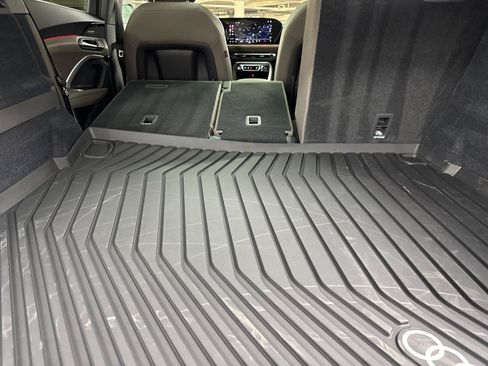 Certified 2025 Audi Q5 Premium Plus w/ Premium Plus AWD/4WD image 15
