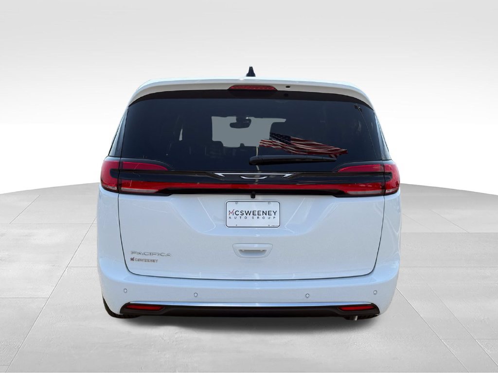 New 2027 Chrysler Pacifica Select FWD image 28