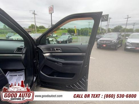 Used 2019 Ford Explorer XLT AWD/4WD image 14