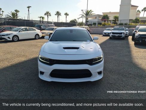 Used 2022 Dodge Charger R/T w/ Plus Group RWD image 2
