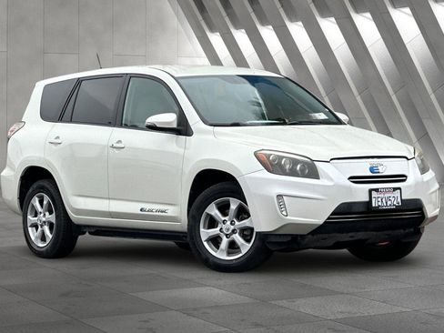 Used 2014 Toyota RAV4 EV image 1