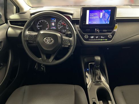 Used 2025 Toyota Corolla LE FWD image 23