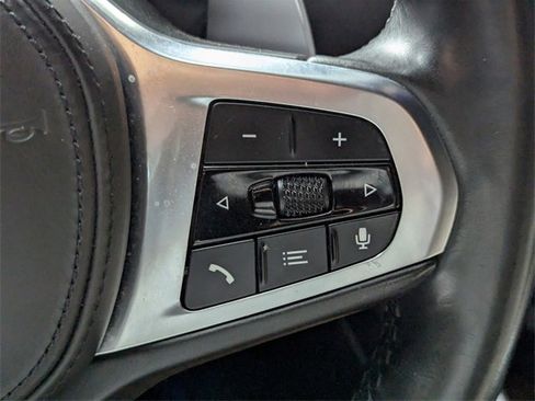 Used 2020 BMW 330i Sedan w/ M Sport Package image 22