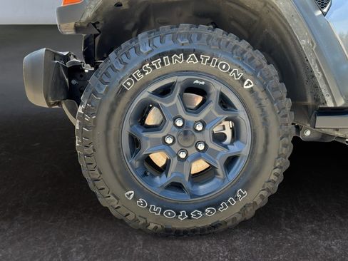 Used 2023 Jeep Wrangler Unlimited AWD/4WD image 9
