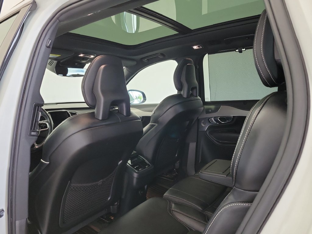 Used 2021 Volvo XC90 T6 R-Design w/ Advanced Package AWD/4WD image 15