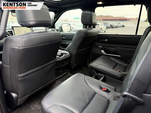 Used 2024 Toyota Sequoia Platinum image 43