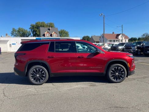 New 2025 Chevrolet Traverse LT w/ Sun and Wheel Package image 8