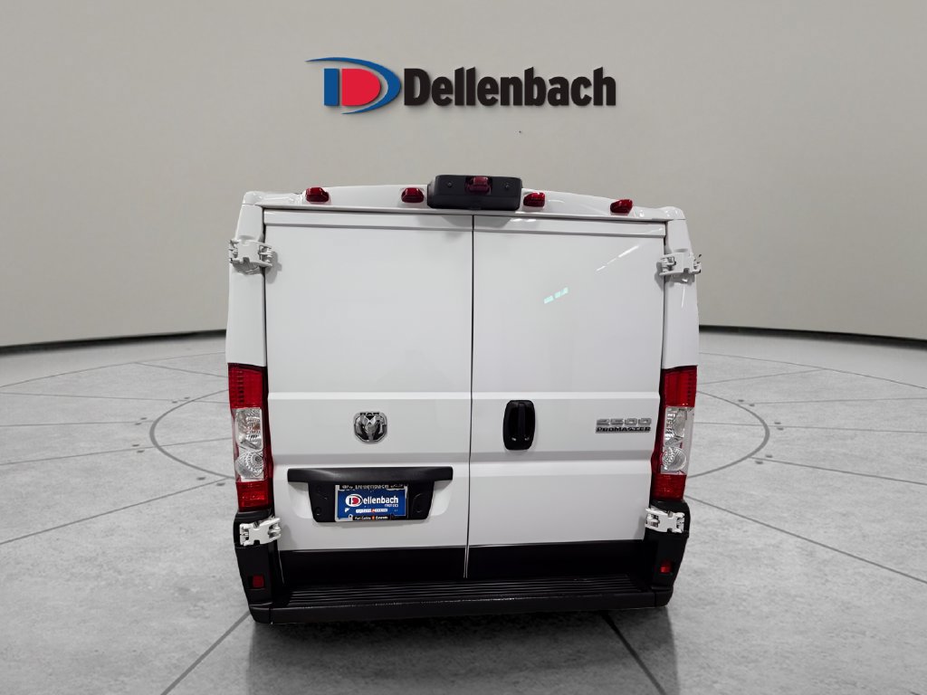 Used 2025 RAM ProMaster 2500 w/ Convenience Group FWD image 3