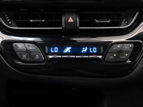 Used 2020 Toyota C-HR LE FWD image 23