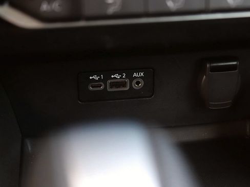 Used 2025 Nissan Altima 2.5 SV FWD image 21