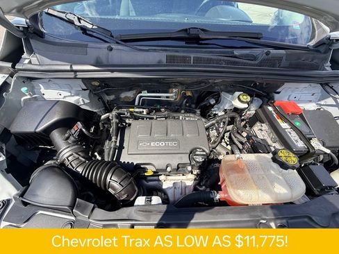 Used 2017 Chevrolet Trax LS FWD image 28