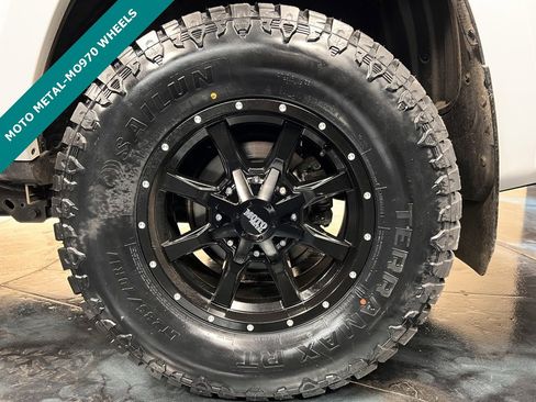 Used 2023 Toyota 4Runner SR5 Premium image 2