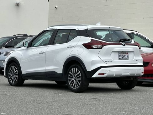 Used 2021 Nissan Kicks SV FWD image 5