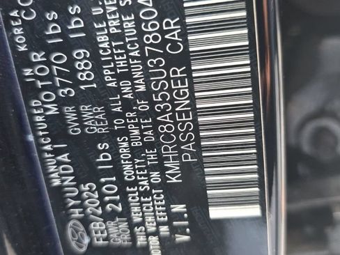 Used 2025 Hyundai Venue SEL FWD image 6