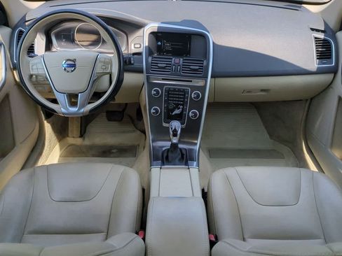 Used 2016 Volvo XC60 T6 AWD/4WD image 14