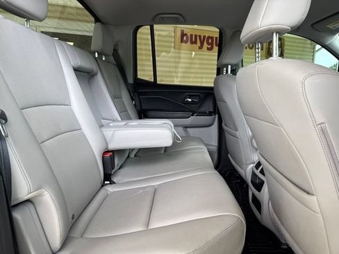 Used 2017 Honda Ridgeline RTL-T image 5