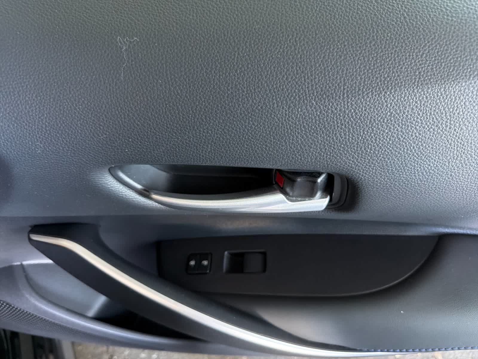 Used 2022 Toyota Corolla SE w/ Carpet Mat Package (TMS) FWD image 17