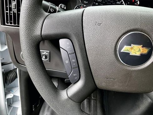 Certified 2023 Chevrolet Express 2500 w/ Driver Convenience Package image 18