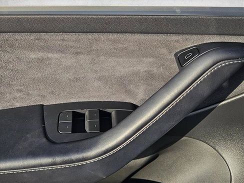 Used 2019 Honda Pilot EX-L image 11