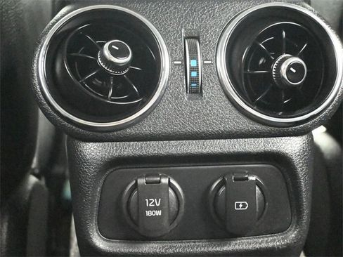 Used 2019 Kia Stinger image 15