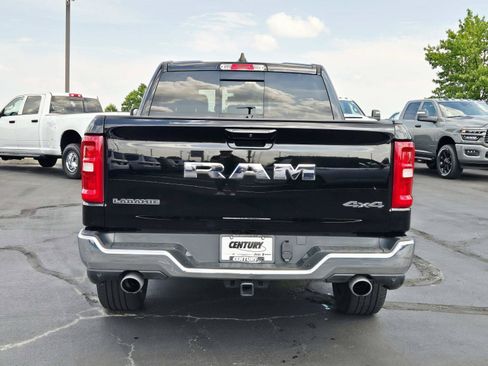 Used 2025 RAM 1500 Laramie AWD/4WD image 5