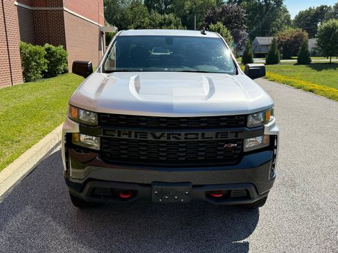 Used 2021 Chevrolet Silverado 1500 Custom Trail Boss w/ LPO, Dark Essentials Package AWD/4WD image 2