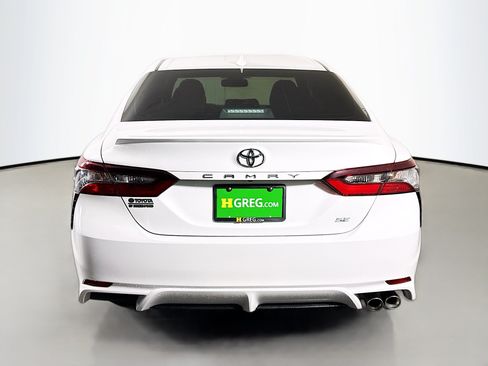 Used 2024 Toyota Camry SE w/ Convenience Package FWD image 8