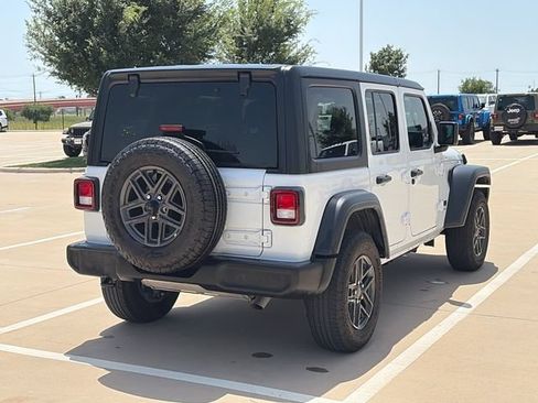 Used 2024 Jeep Wrangler Unlimited Sport AWD/4WD image 9