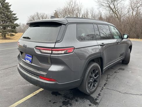 Used 2024 Jeep Grand Cherokee L Altitude image 3