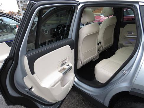 Used 2025 Mercedes-Benz GLA 250 4MATIC image 20