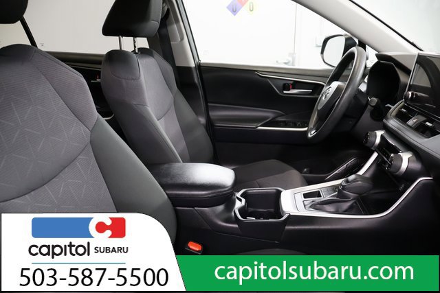 Used 2025 Toyota RAV4 XLE AWD/4WD image 26