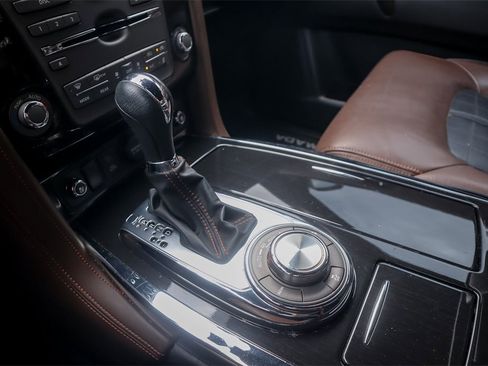 Used 2020 Nissan Armada Platinum w/ Platinum Reserve Package image 20