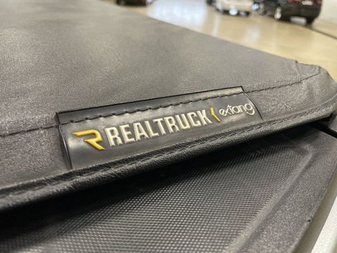 Used 2024 GMC Canyon AT4 w/ Technology Package image 33