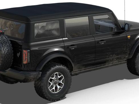New 2025 Ford Bronco Badlands image 3