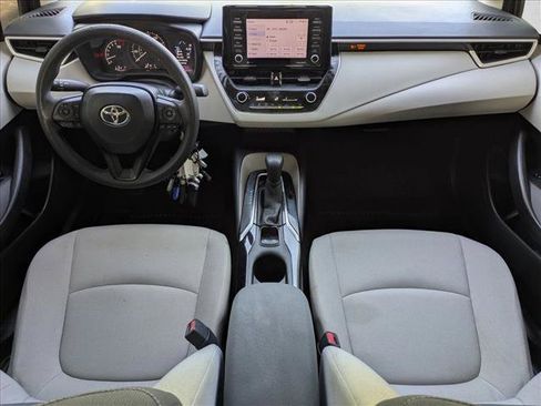Used 2022 Toyota Corolla L FWD image 16