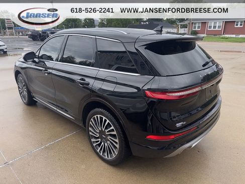 Used 2022 Lincoln Corsair Reserve w/ Equipment Group 201A AWD/4WD image 4