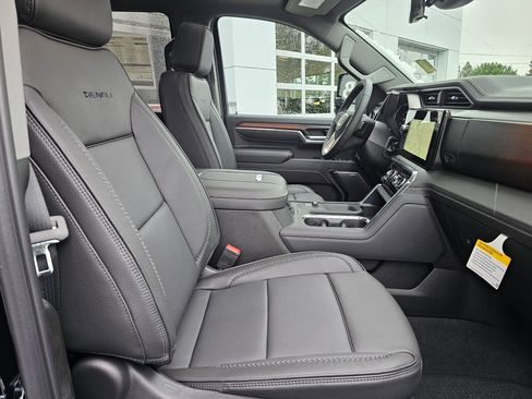 New 2024 GMC Sierra 2500 Denali w/ Denali Reserve Package image 10
