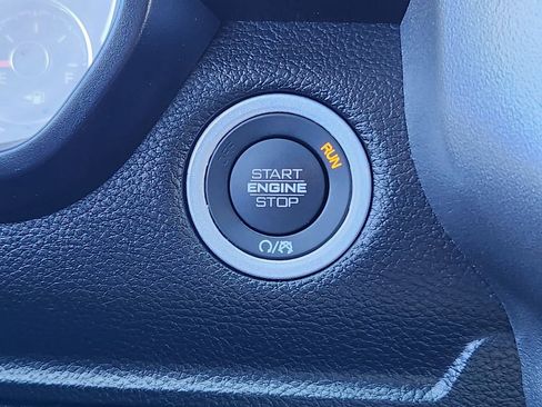 Used 2025 RAM 1500 Big Horn AWD/4WD image 23