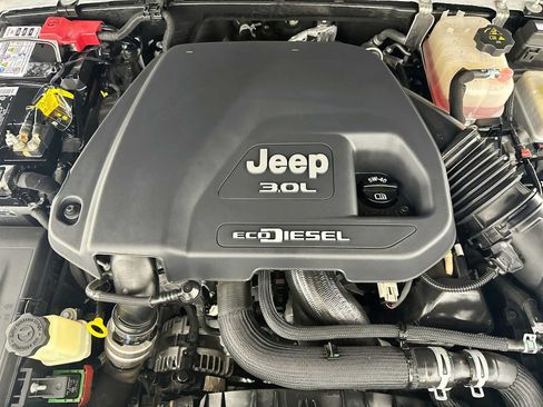 Used 2021 Jeep Wrangler Unlimited Sport AWD/4WD image 27