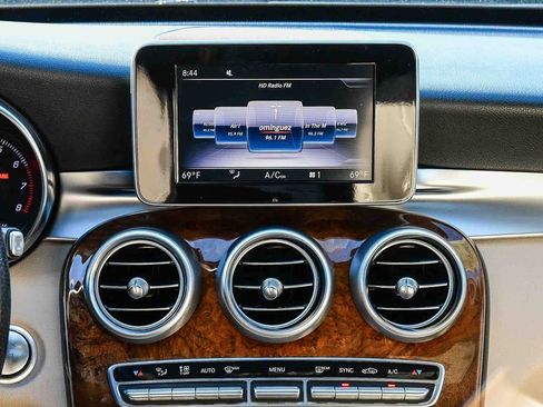 Used 2018 Mercedes-Benz C 300 Sedan image 16
