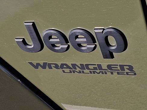 Certified 2022 Jeep Wrangler Unlimited Sahara image 30