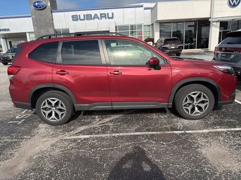 Certified 2023 Subaru Forester Premium AWD/4WD image 4