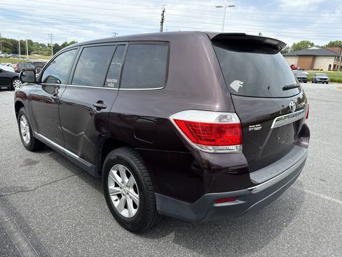 Used 2013 Toyota Highlander FWD image 7