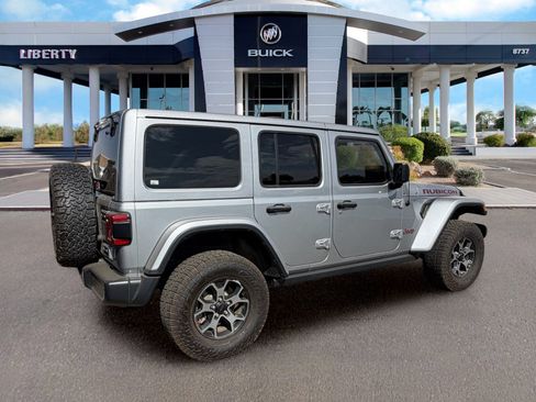 Used 2019 Jeep Wrangler Unlimited Rubicon AWD/4WD image 2