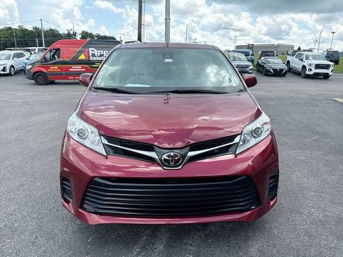 Used 2020 Toyota Sienna LE AWD/4WD image 8