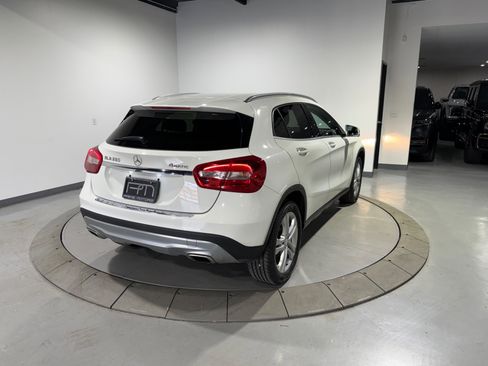 Used 2015 Mercedes-Benz GLA 250 AWD image 10
