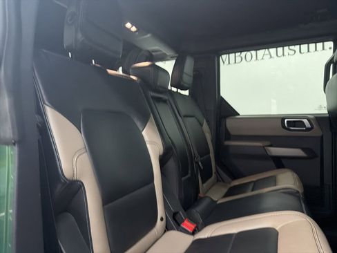 Used 2022 Ford Bronco Wildtrak image 24