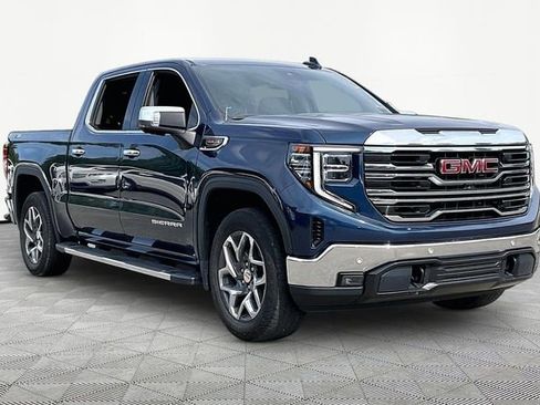 Used 2023 GMC Sierra 1500 SLT w/ SLT Premium Package AWD/4WD image 1