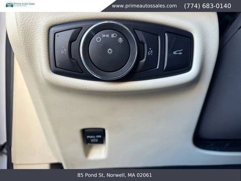 Used 2013 Lincoln MKZ AWD image 16